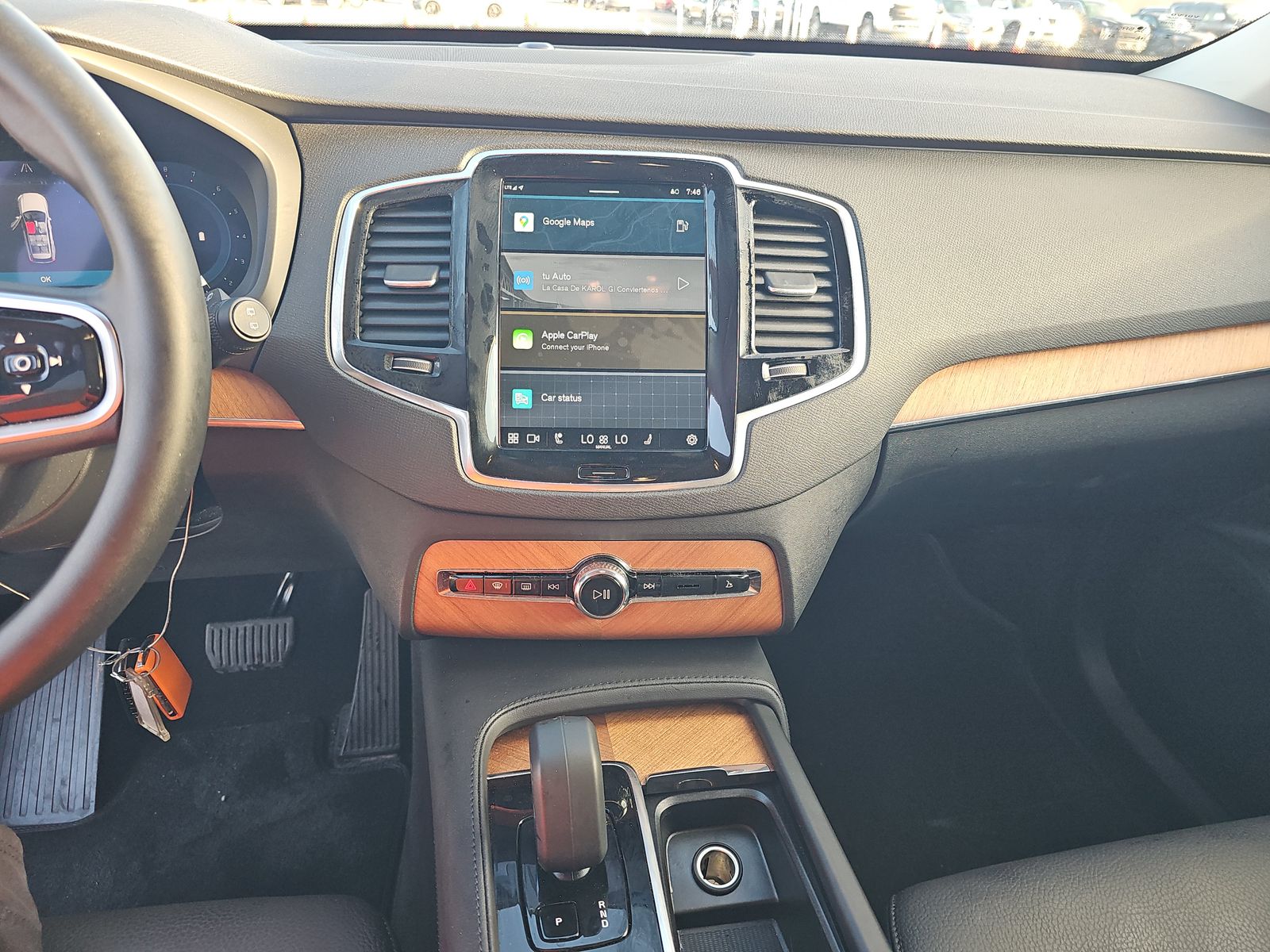 2025 Volvo XC90 B6 Plus AWD