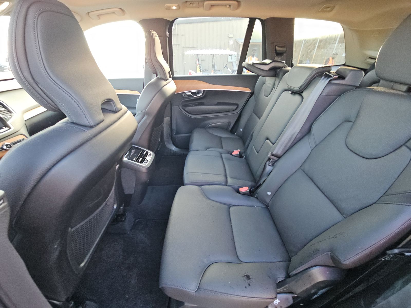 2025 Volvo XC90 B6 Plus AWD