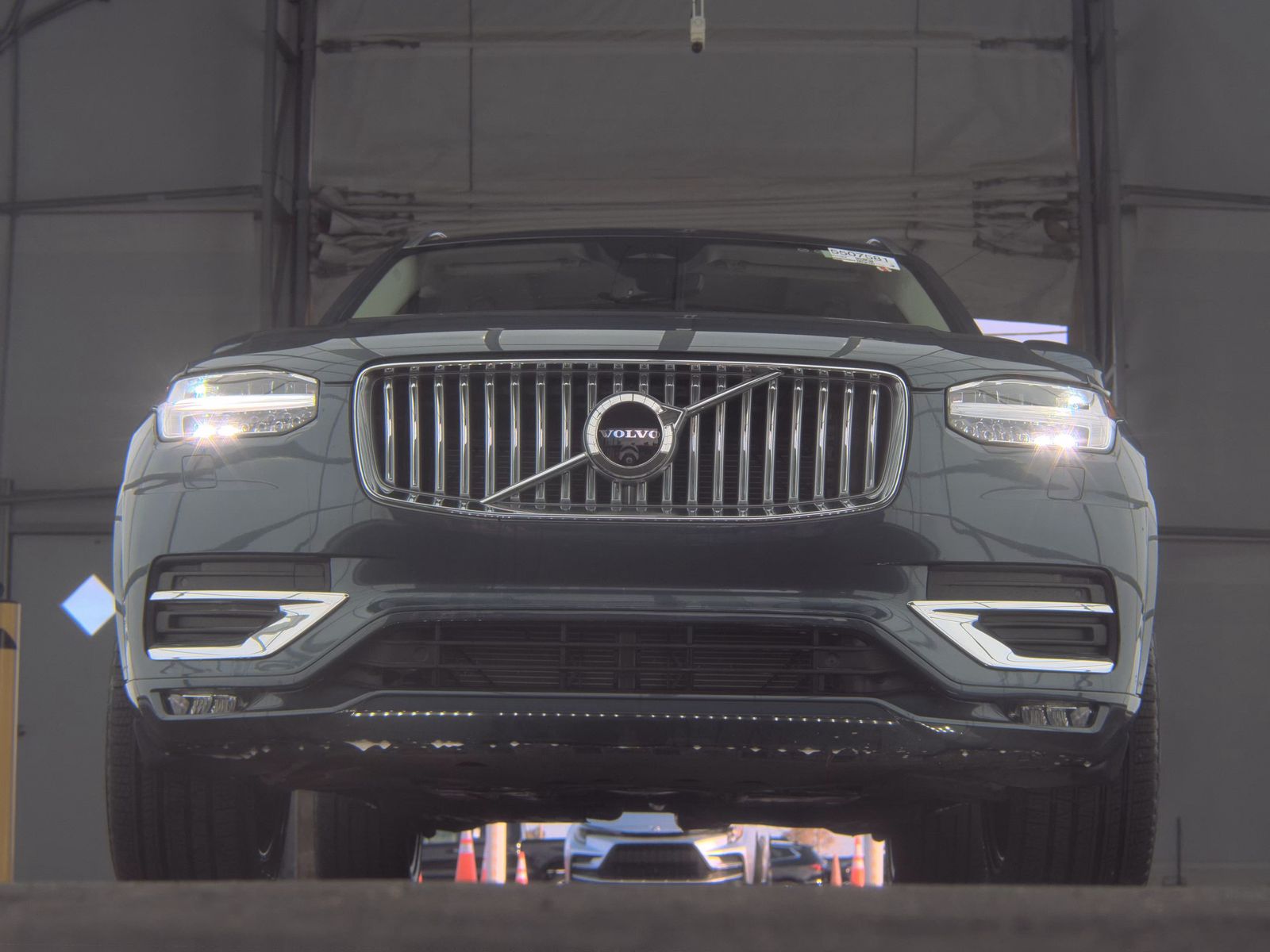 2025 Volvo XC90 B6 Plus AWD