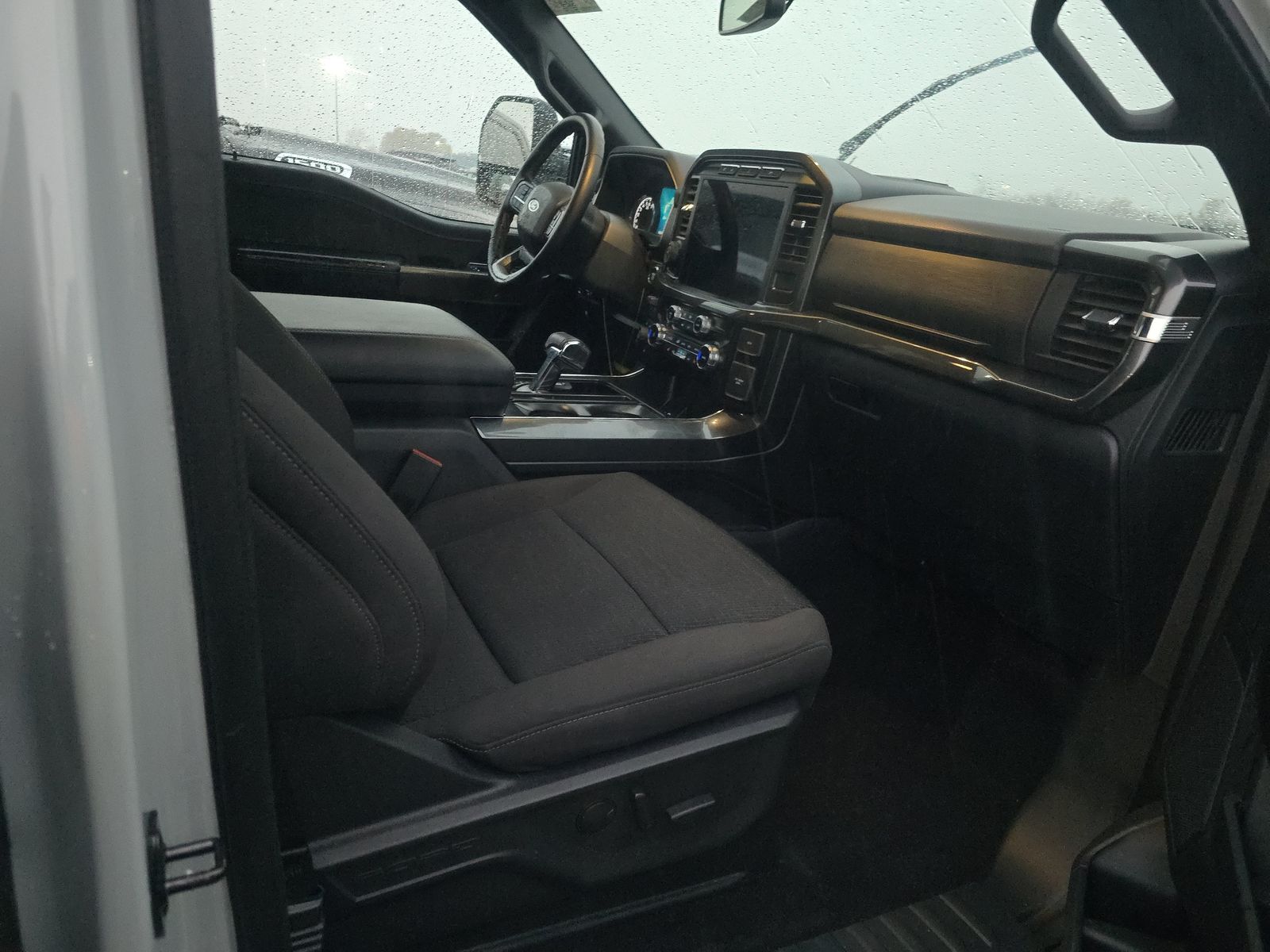 2023 Ford F-150 Hybrid XLT AWD