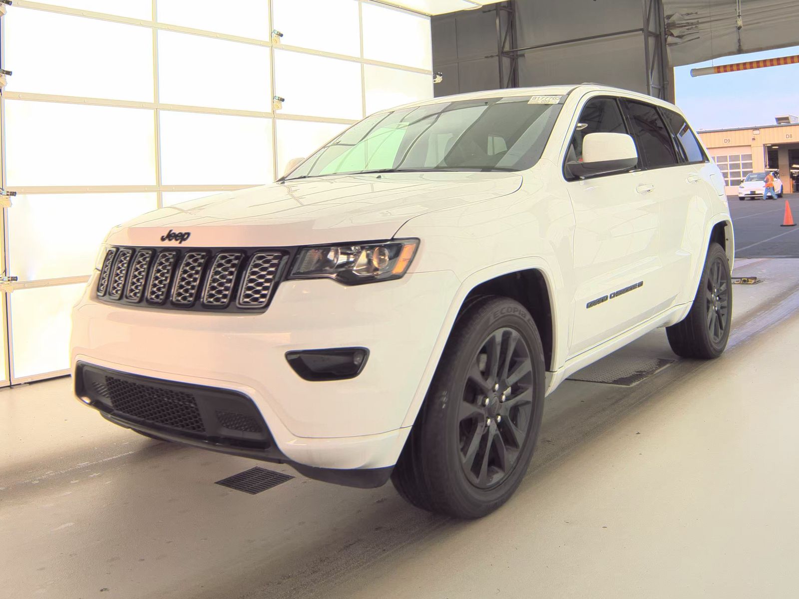 2022 Jeep Grand Cherokee Laredo X AWD