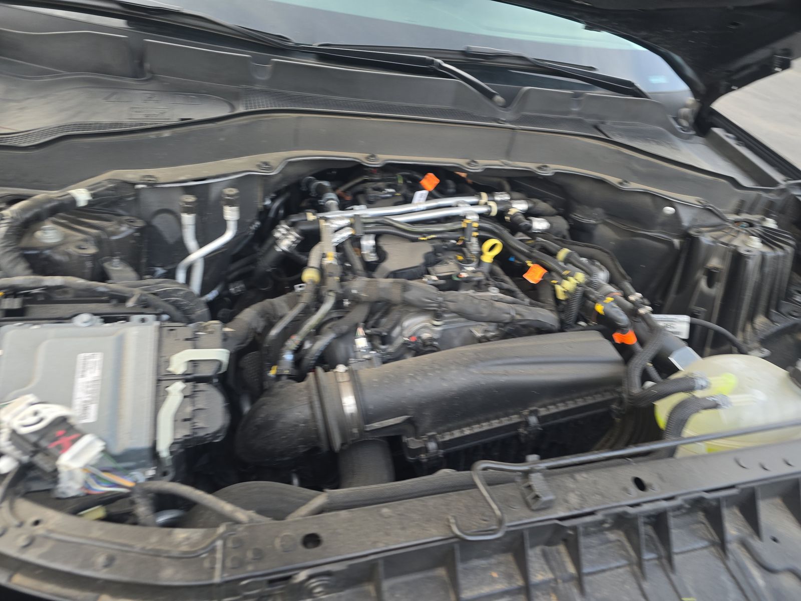 2025 Ford Explorer Active AWD