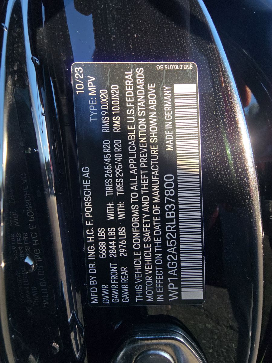 2024 Porsche Macan S AWD