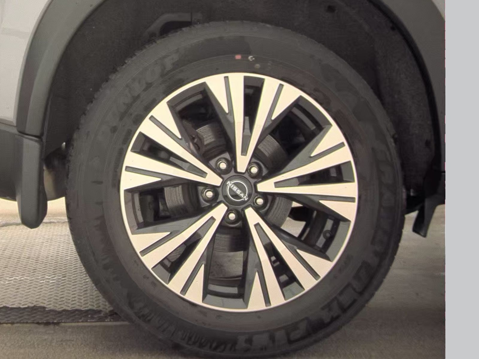 2023 Nissan Rogue SV AWD