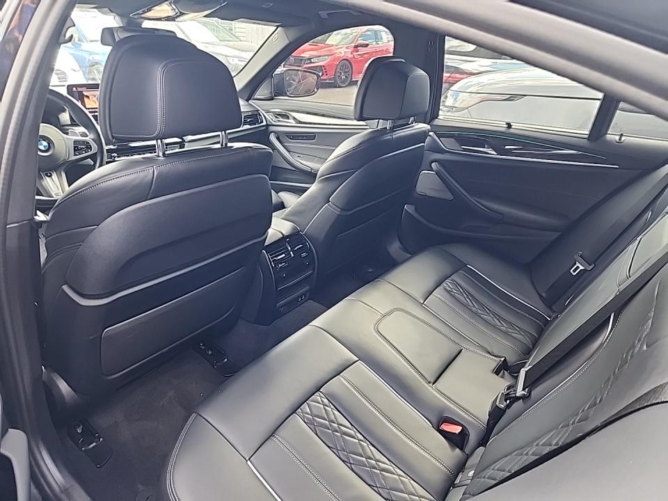 2021 BMW 5 Series M550i xDrive AWD