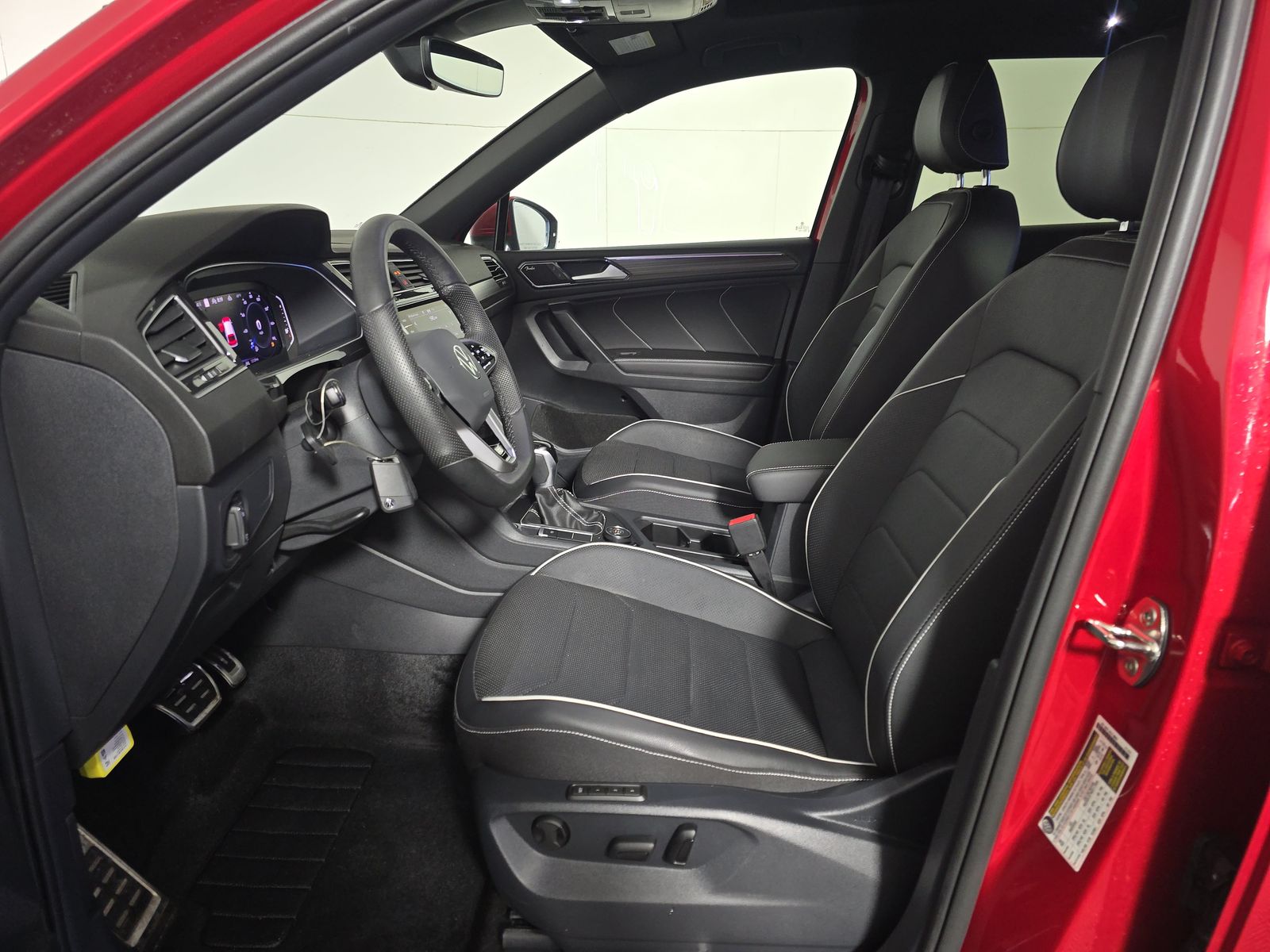 2024 Volkswagen Tiguan 2.0T SEL R-Line AWD