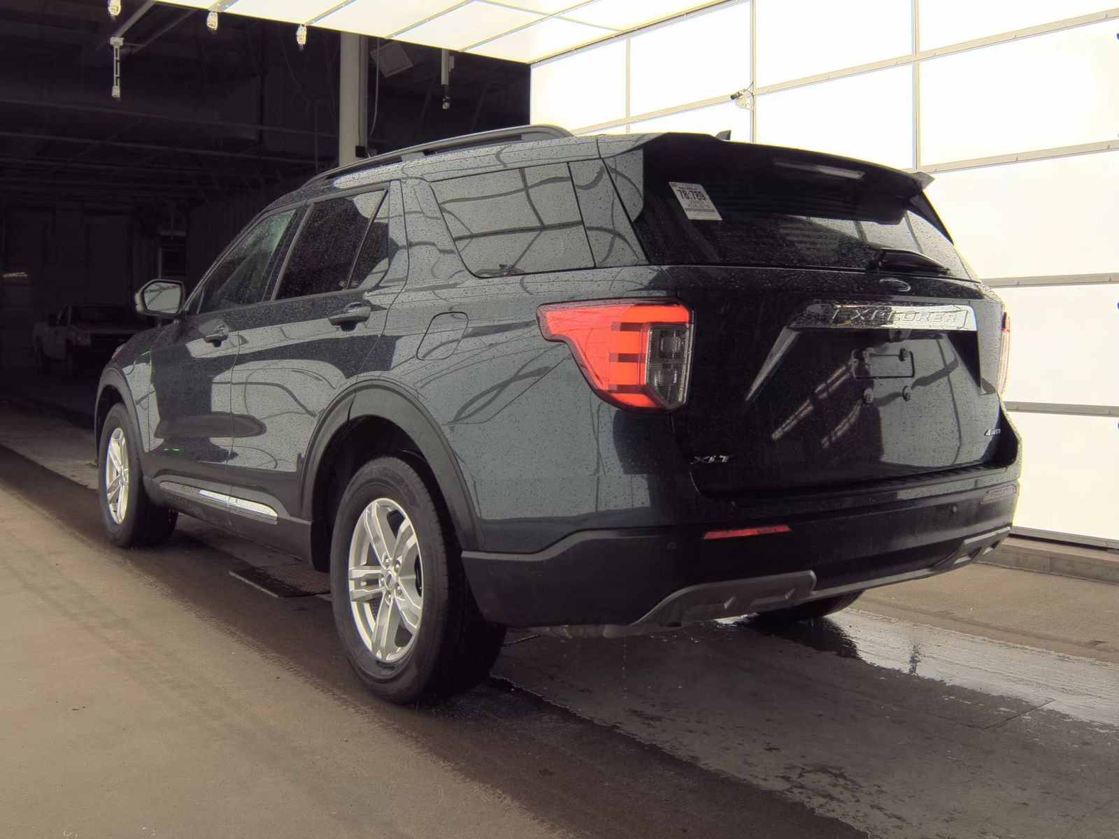 2023 Ford Explorer XLT AWD