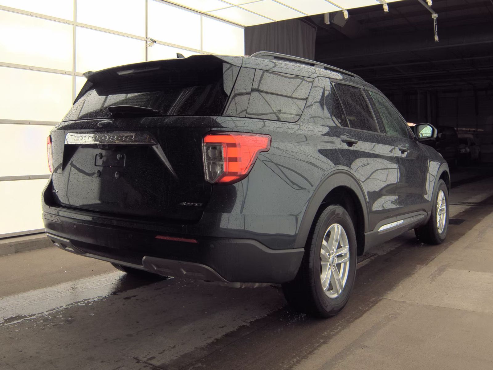 2023 Ford Explorer XLT AWD