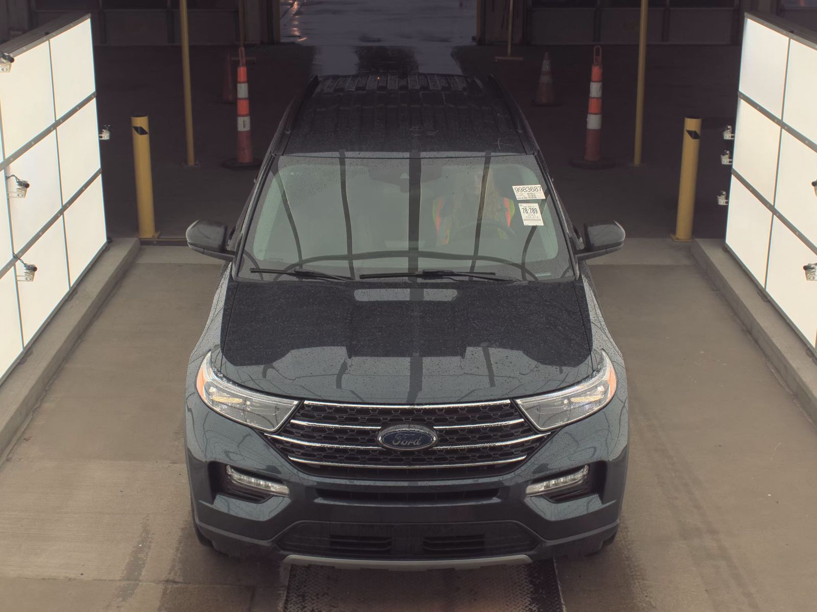 2023 Ford Explorer XLT AWD