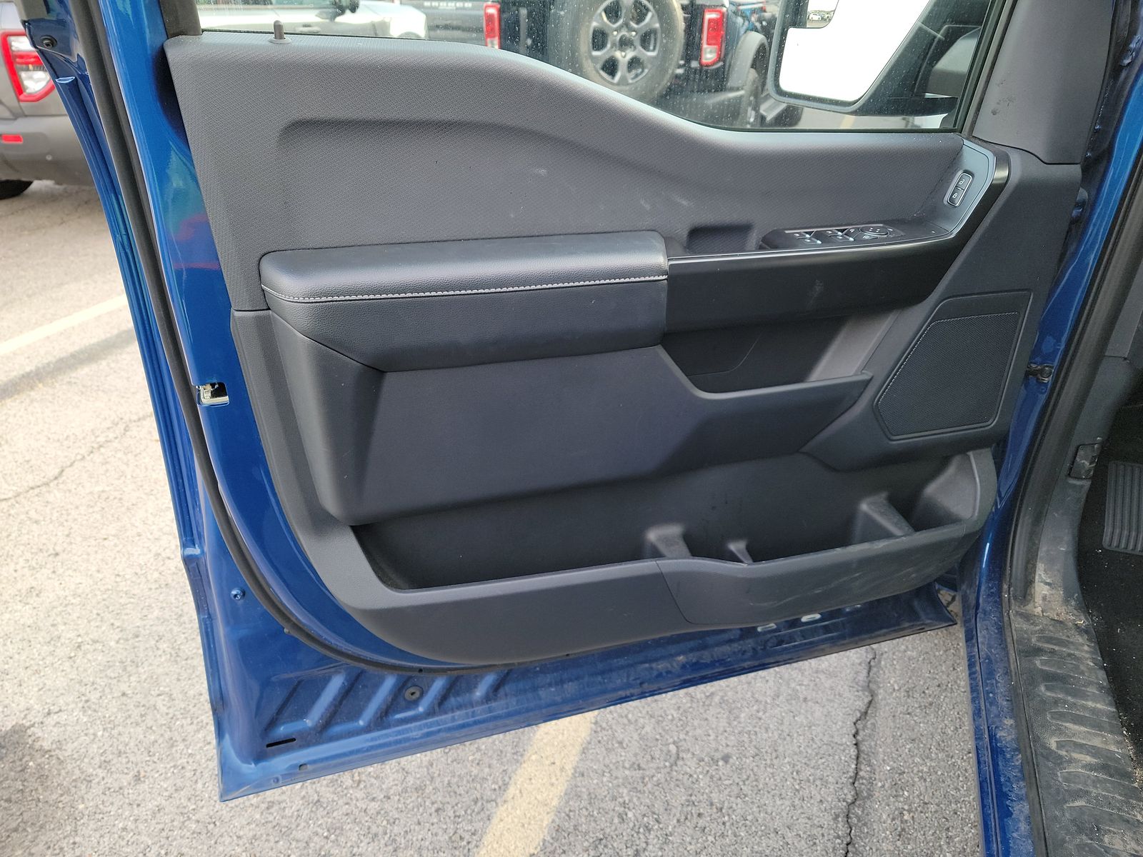 2022 Ford F-150 XL AWD