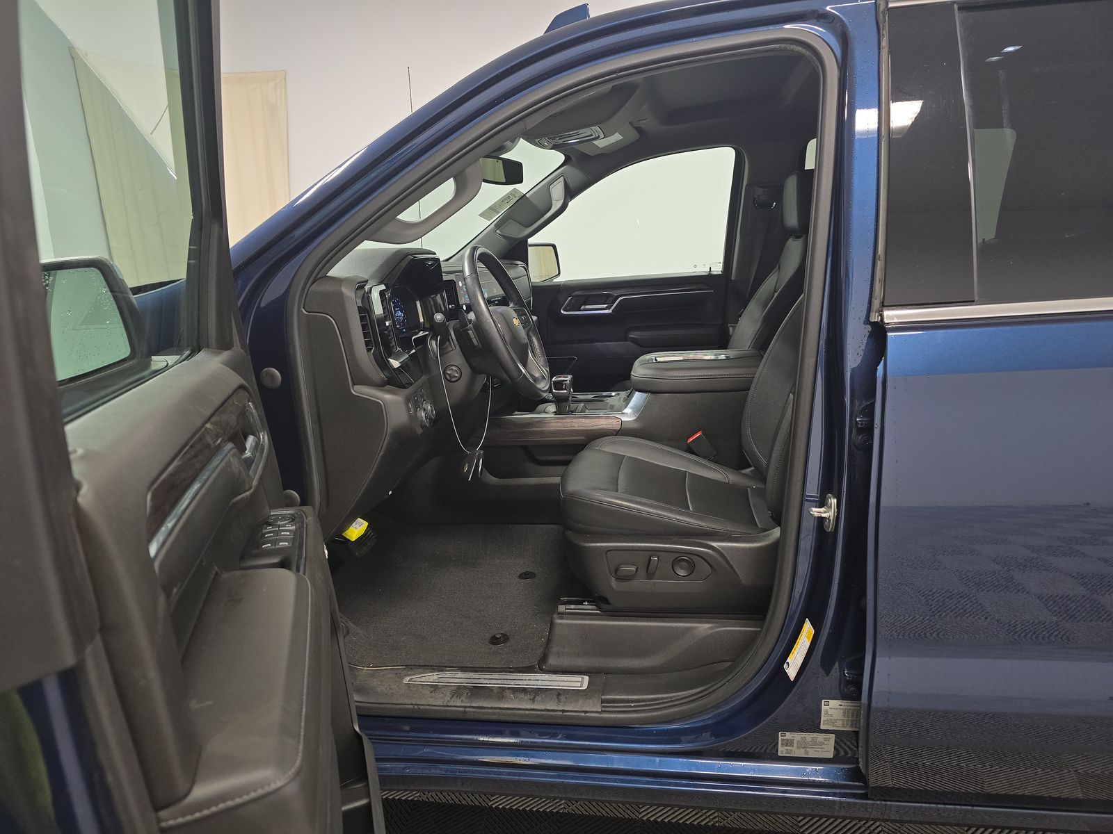 2022 Chevrolet Silverado 1500 LTZ AWD