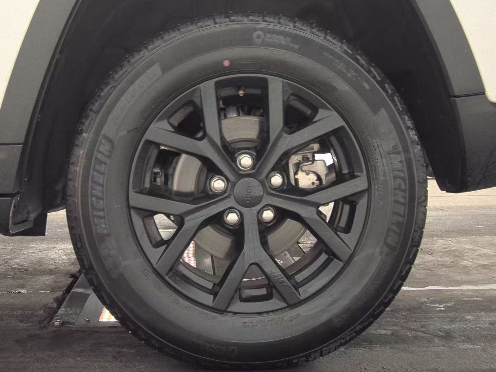 2024 Jeep Grand Cherokee Altitude AWD