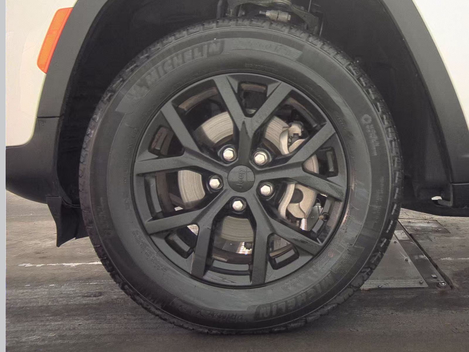 2024 Jeep Grand Cherokee Altitude AWD