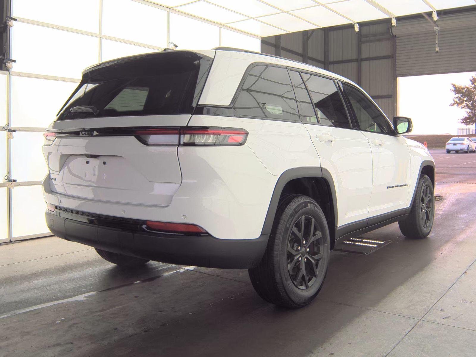 2024 Jeep Grand Cherokee Altitude AWD