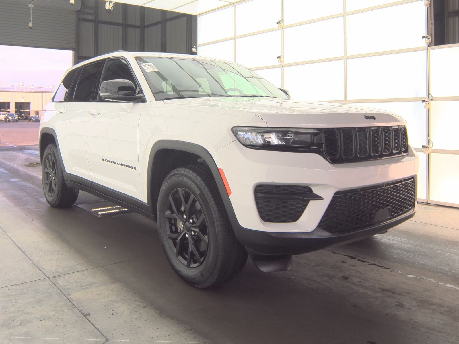 2024 Jeep Grand Cherokee Altitude AWD
