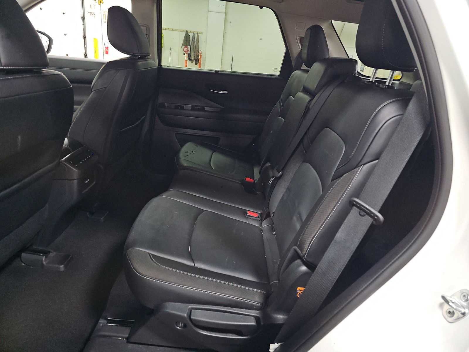 2023 Nissan Pathfinder SL FWD