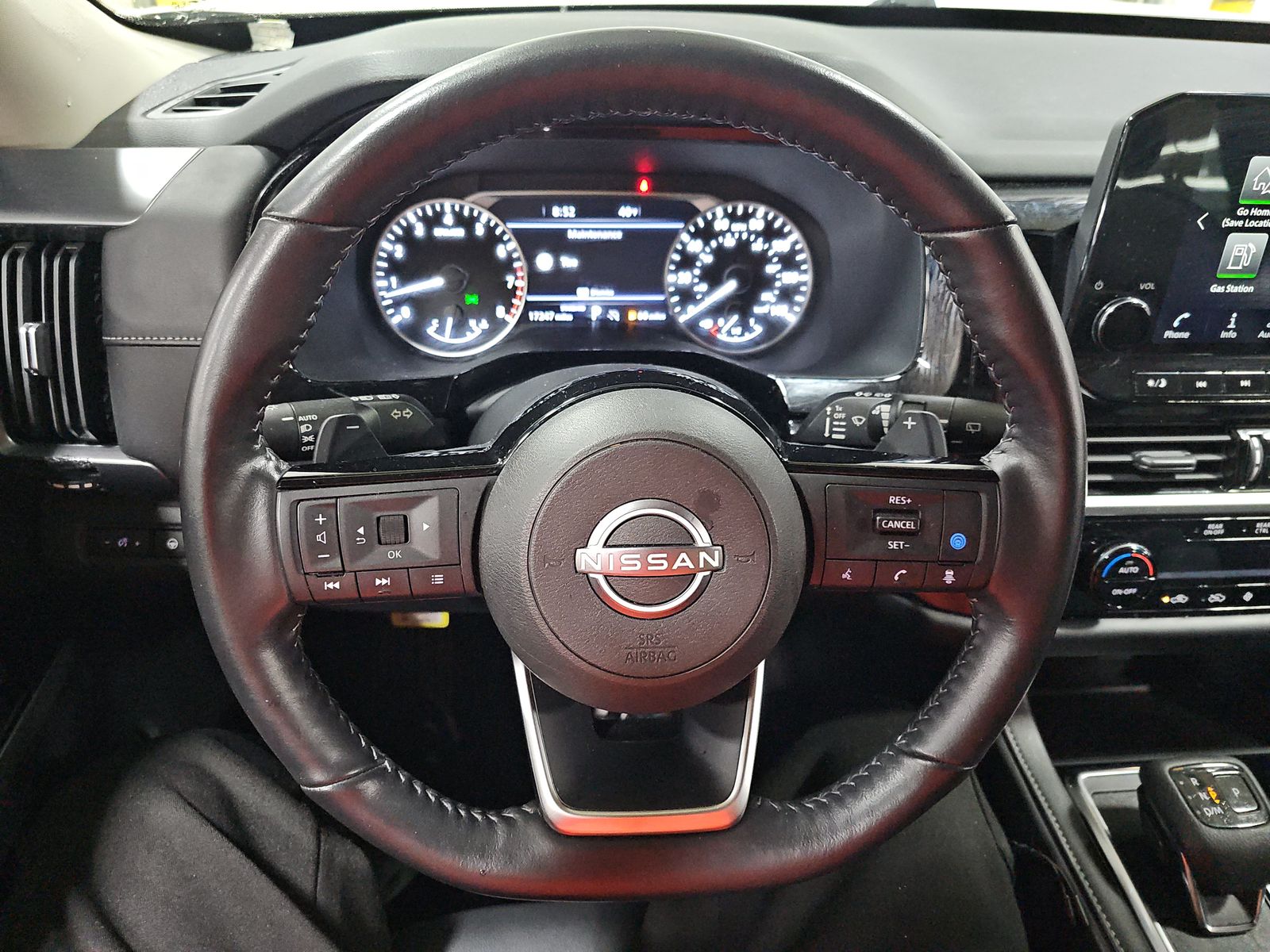 2023 Nissan Pathfinder SL FWD