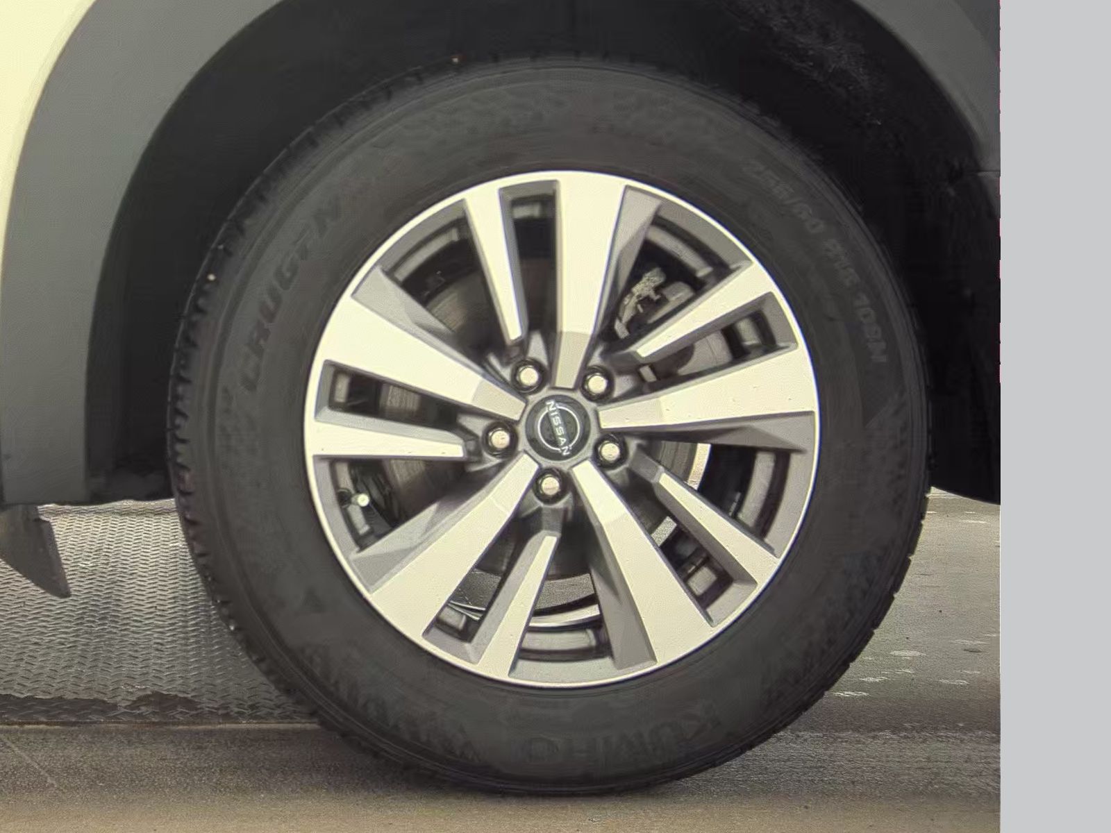 2023 Nissan Pathfinder SL FWD