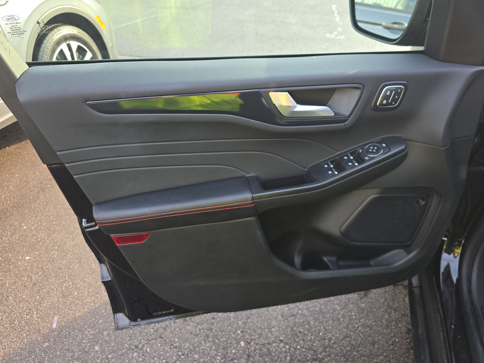 2025 Ford Escape Hybrid ST-Line Elite AWD