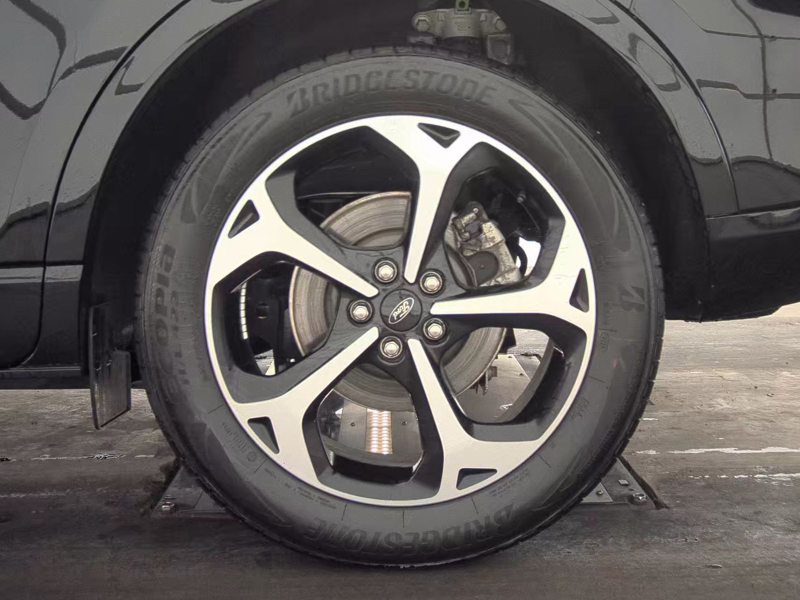 2025 Ford Escape Hybrid ST-Line Elite AWD