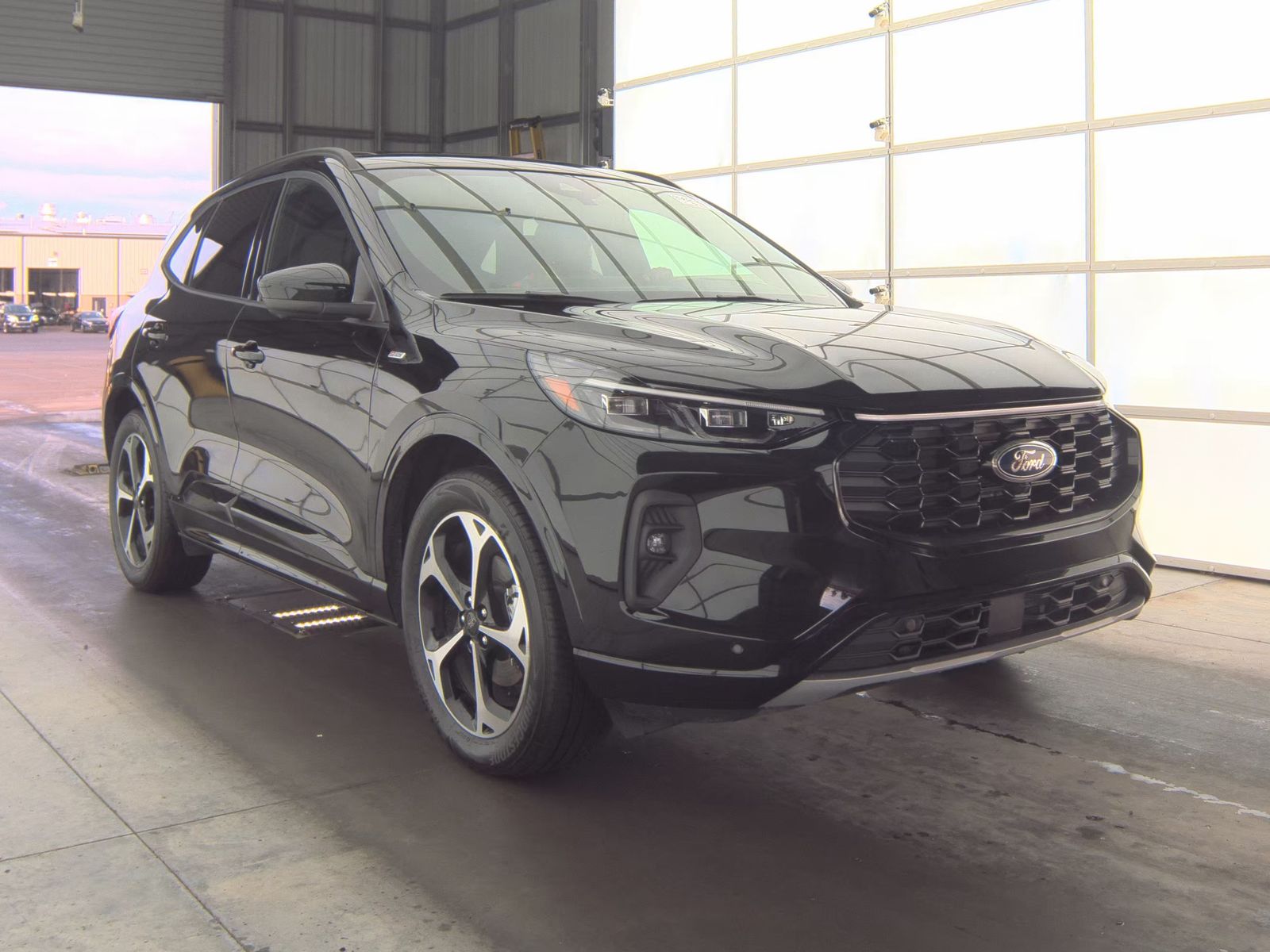 2025 Ford Escape Hybrid ST-Line Elite AWD