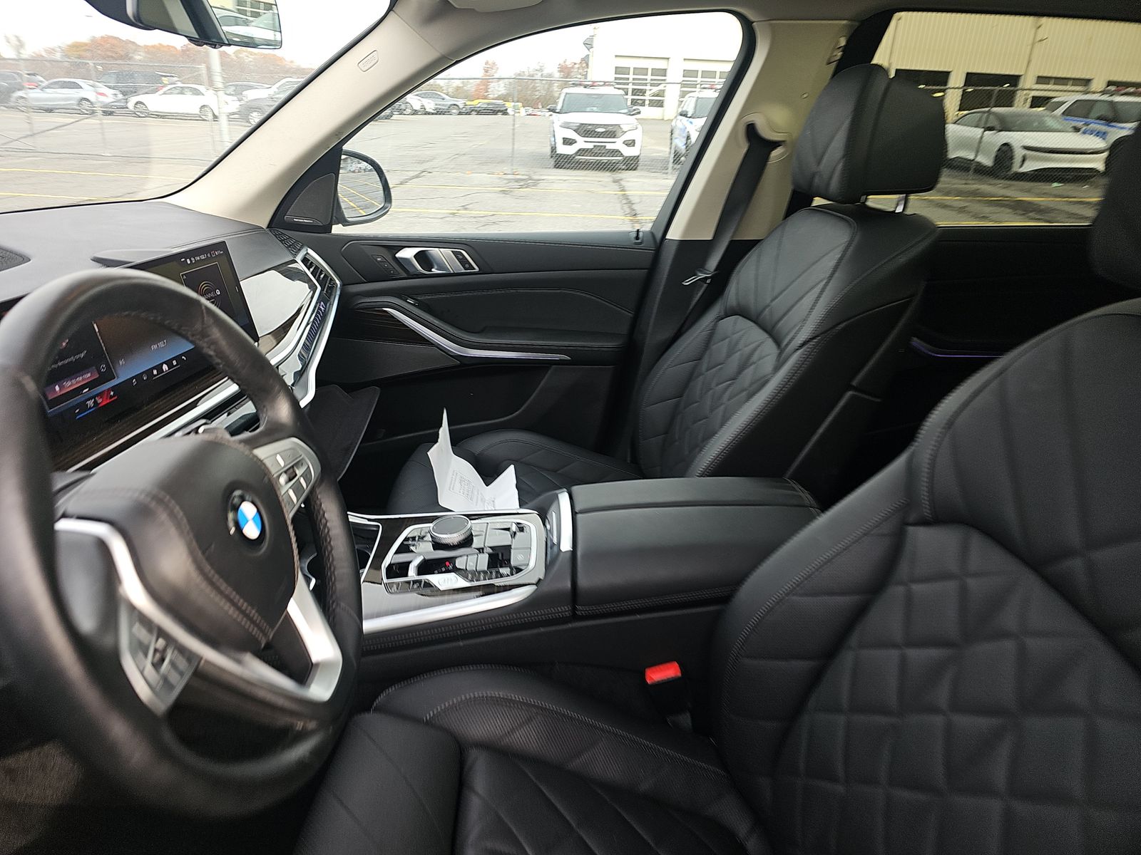 2025 BMW X7 xDrive40i AWD