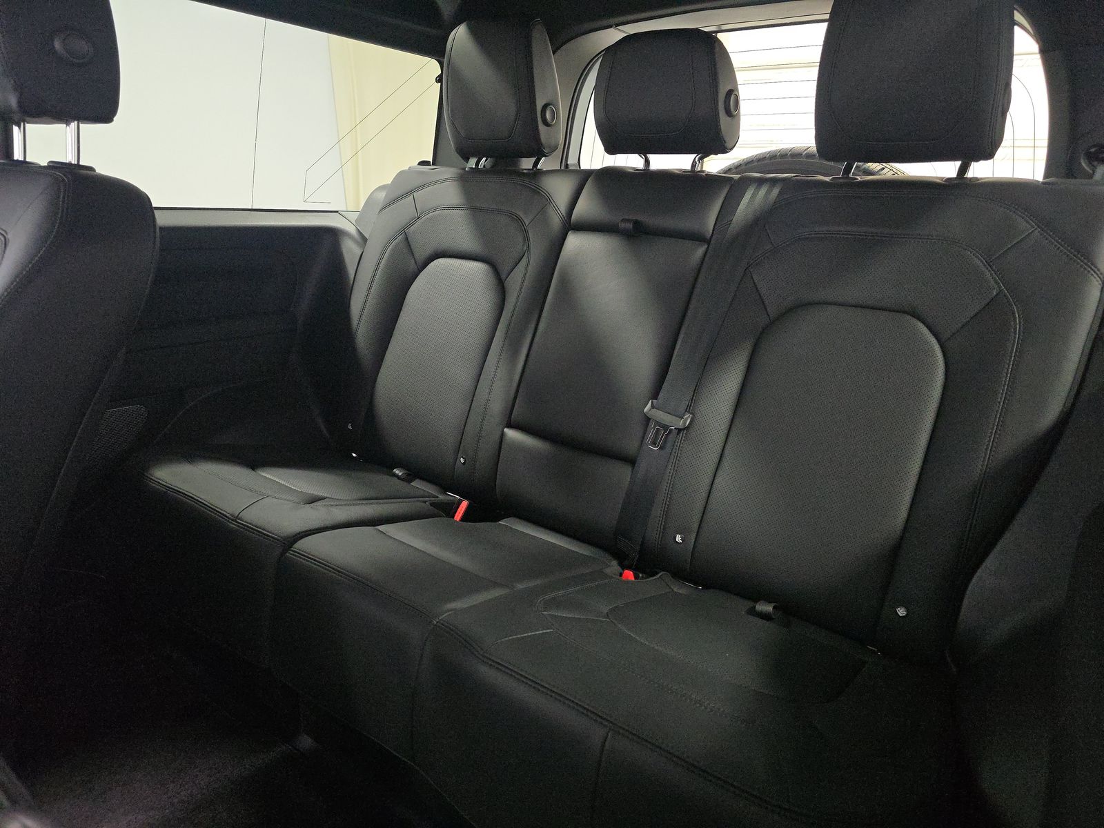 2024 Land Rover Defender 90 S AWD