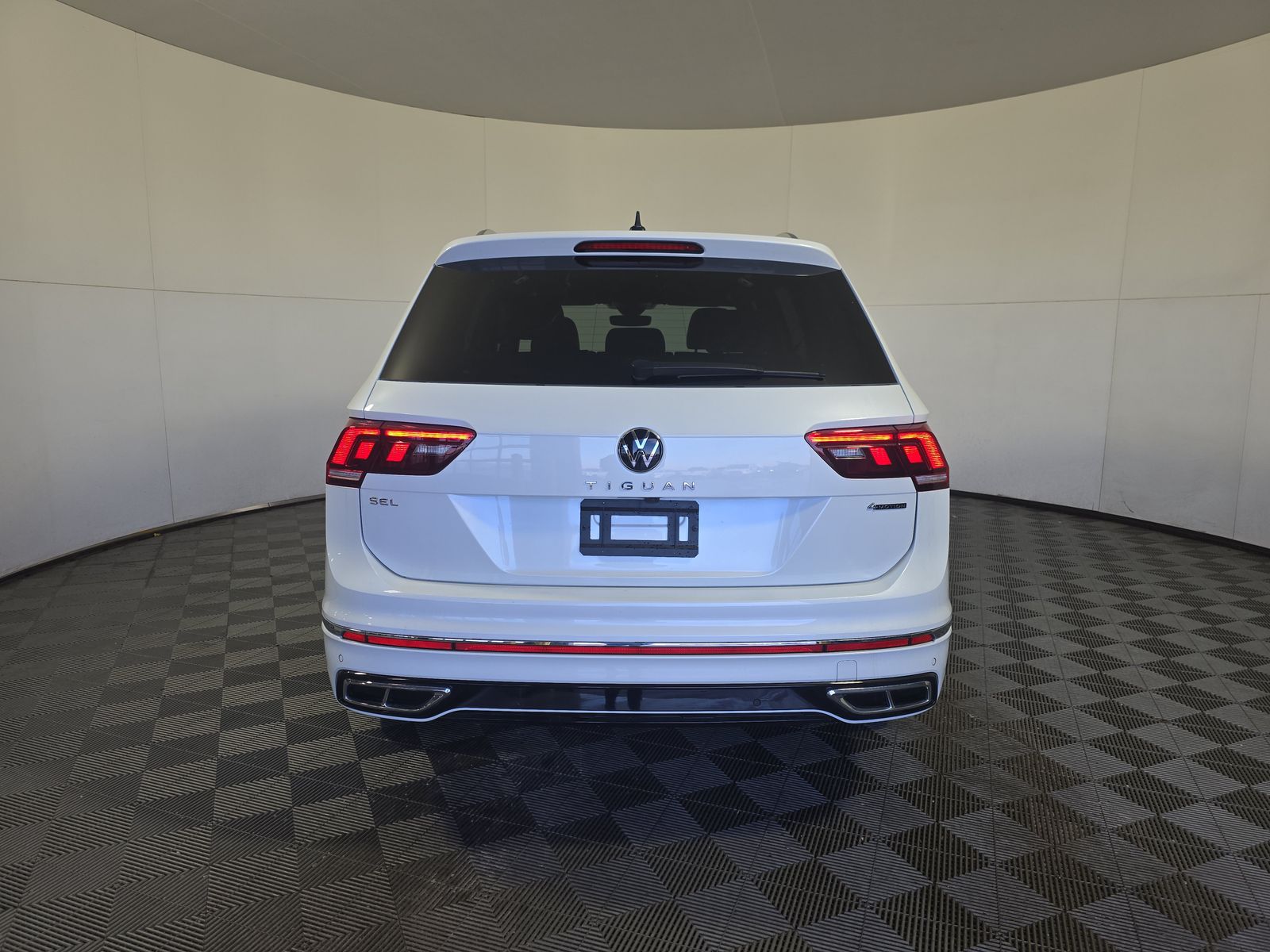2024 Volkswagen Tiguan 2.0T SEL R-Line AWD
