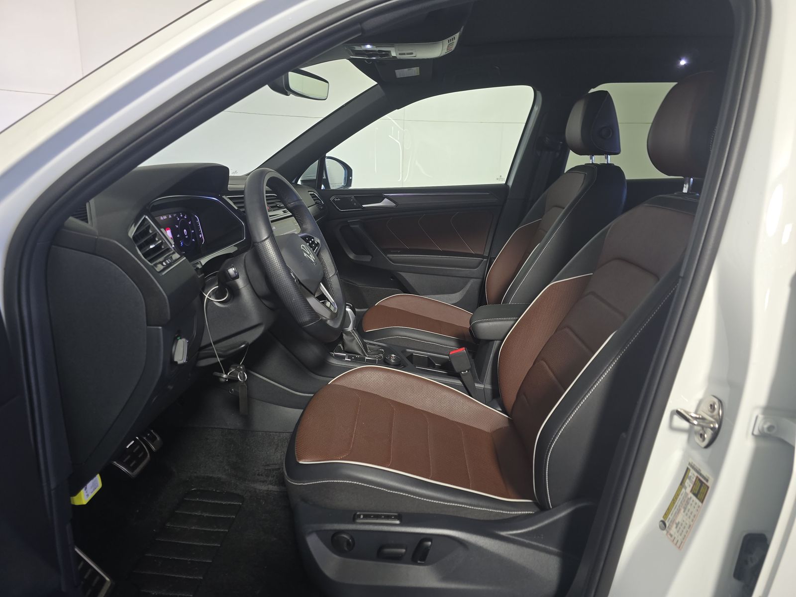 2024 Volkswagen Tiguan 2.0T SEL R-Line AWD