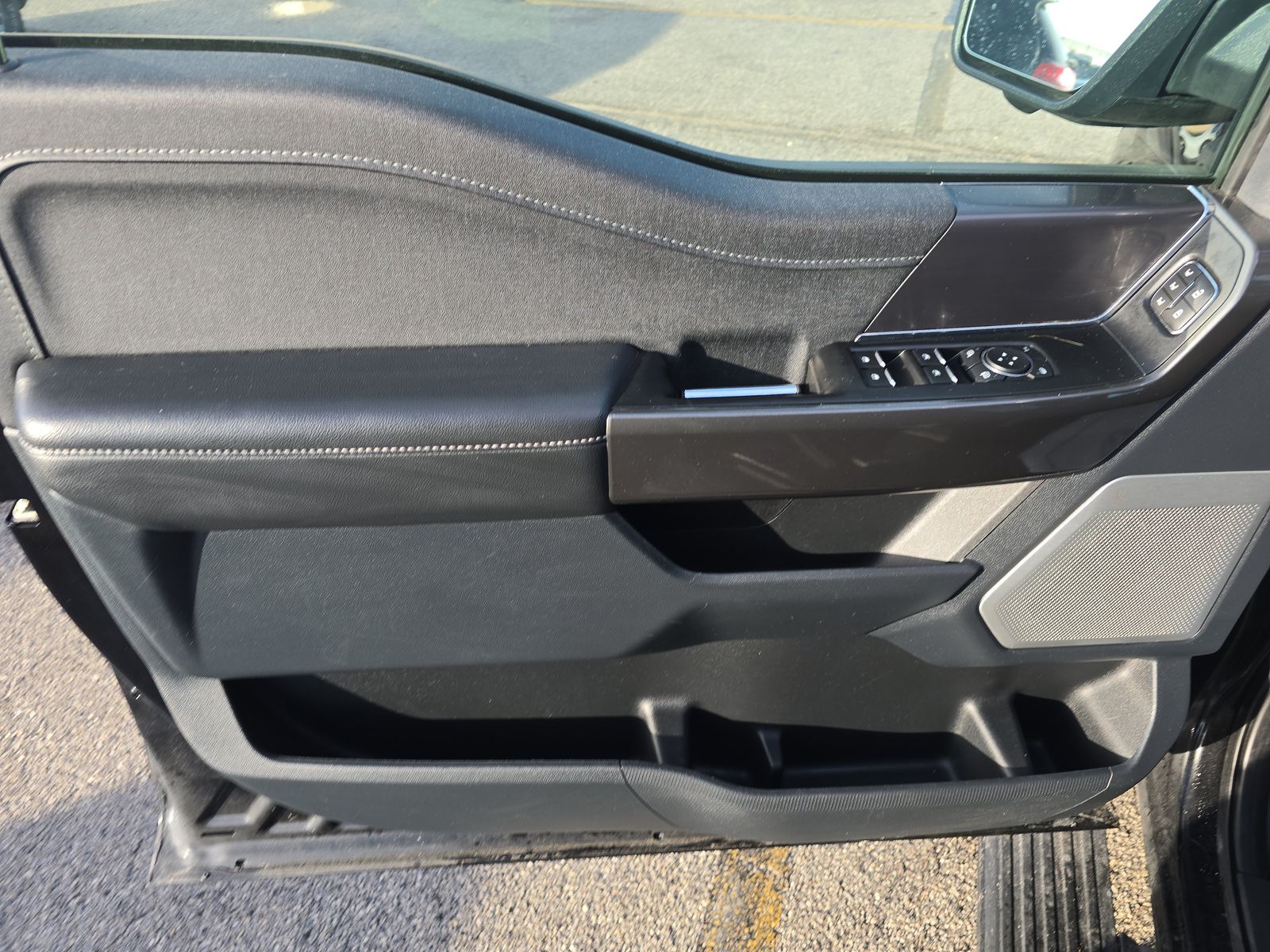 2023 Ford F-150 Hybrid Lariat AWD