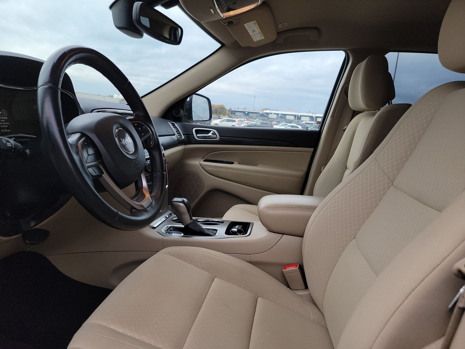 2022 Jeep Grand Cherokee Laredo E AWD