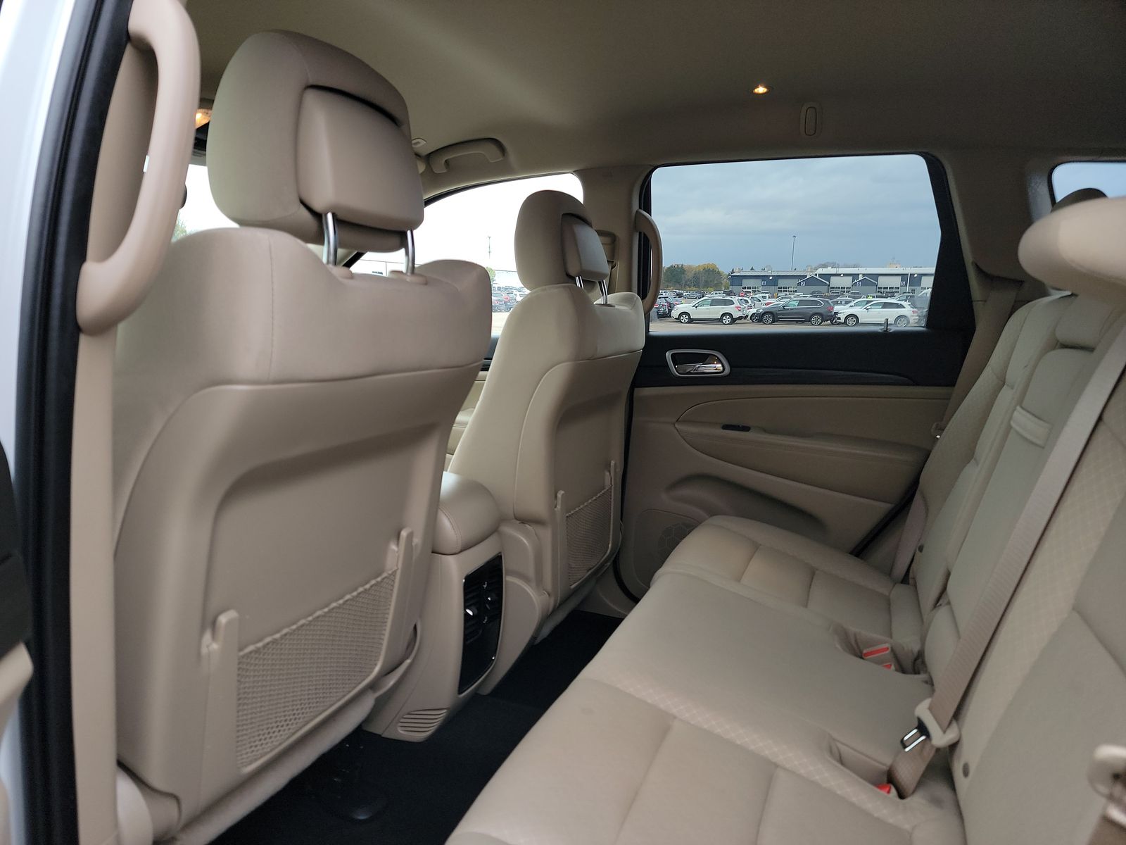 2022 Jeep Grand Cherokee Laredo E AWD