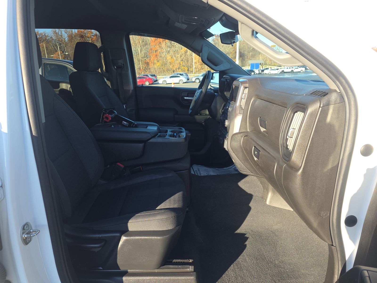 2023 Chevrolet Silverado 1500 Custom AWD