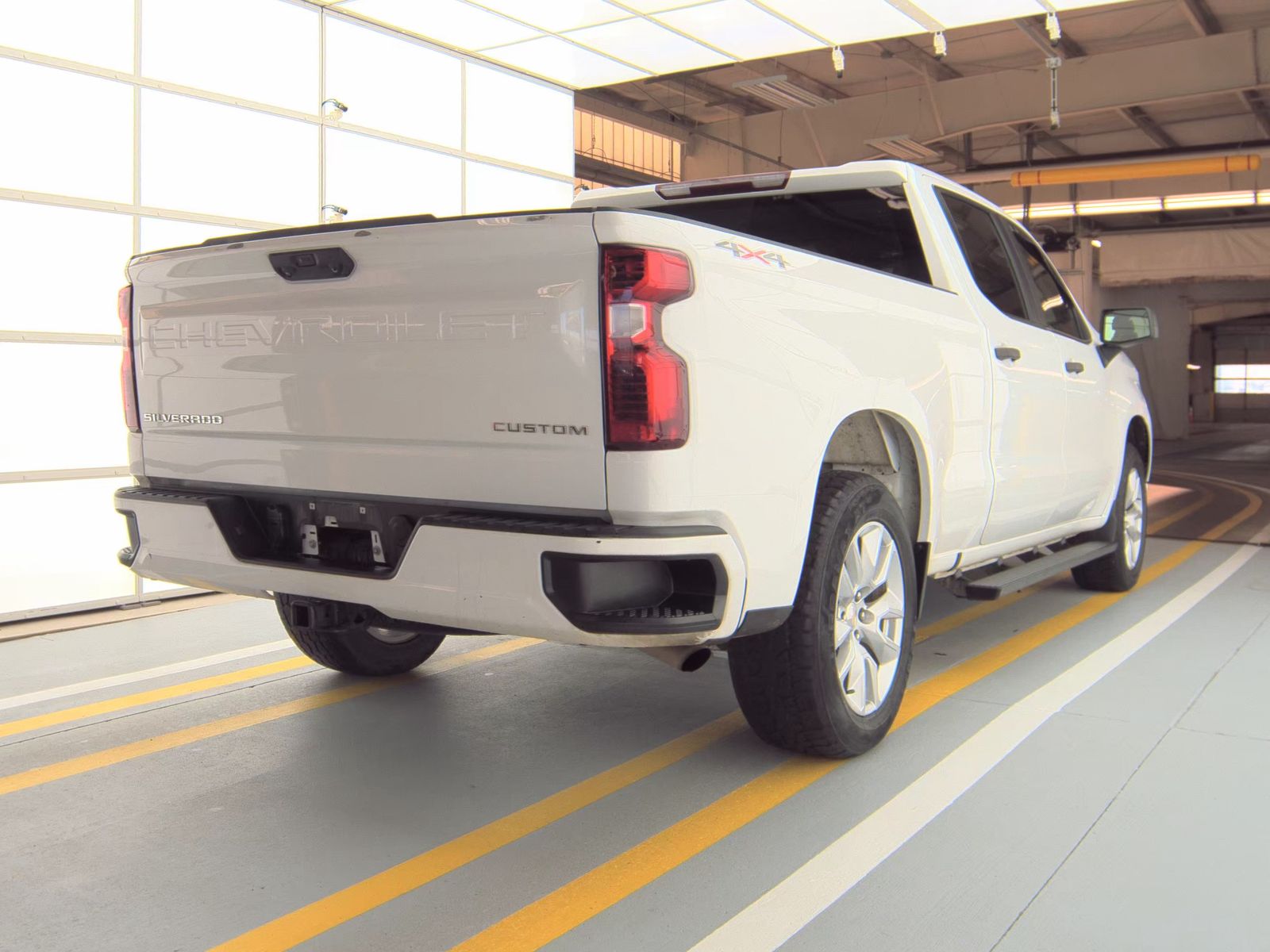 2023 Chevrolet Silverado 1500 Custom AWD