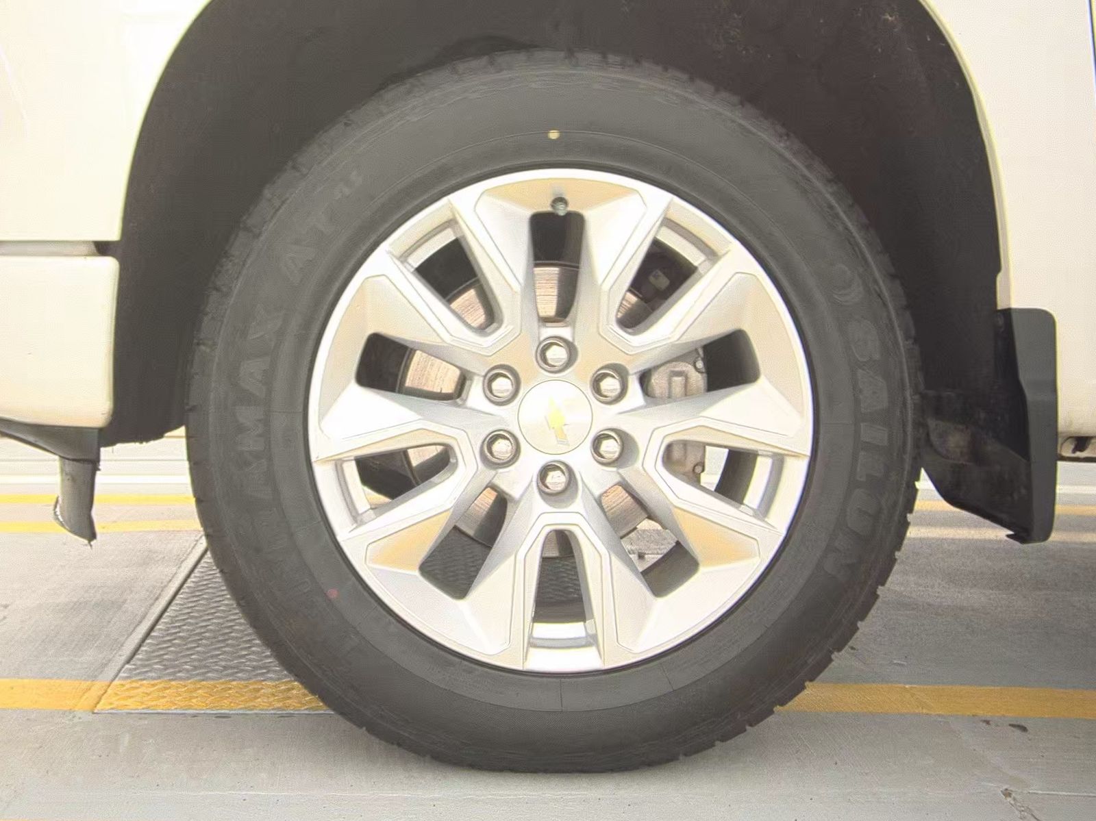 2023 Chevrolet Silverado 1500 Custom AWD