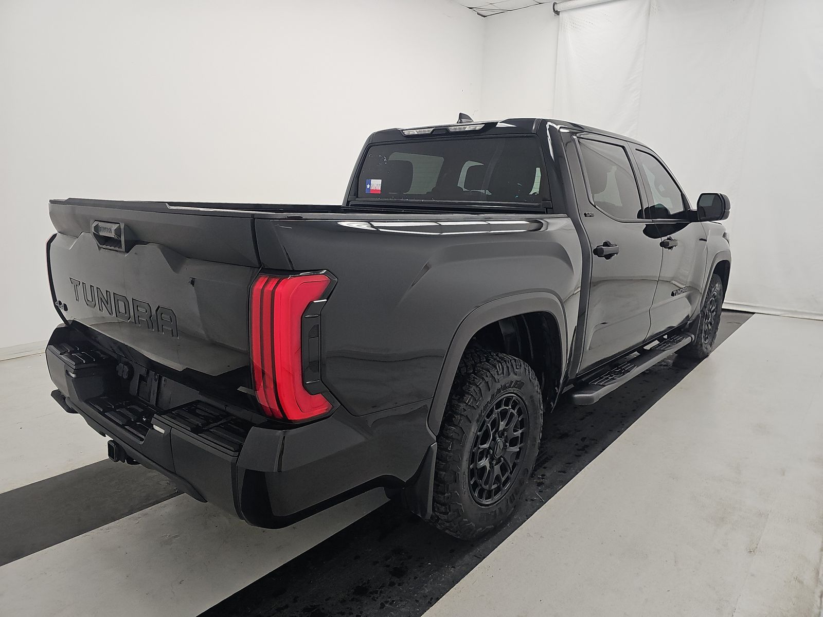 2024 Toyota Tundra SR5 AWD