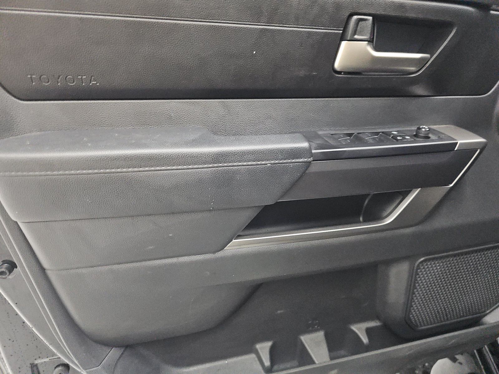 2024 Toyota Tundra SR5 AWD