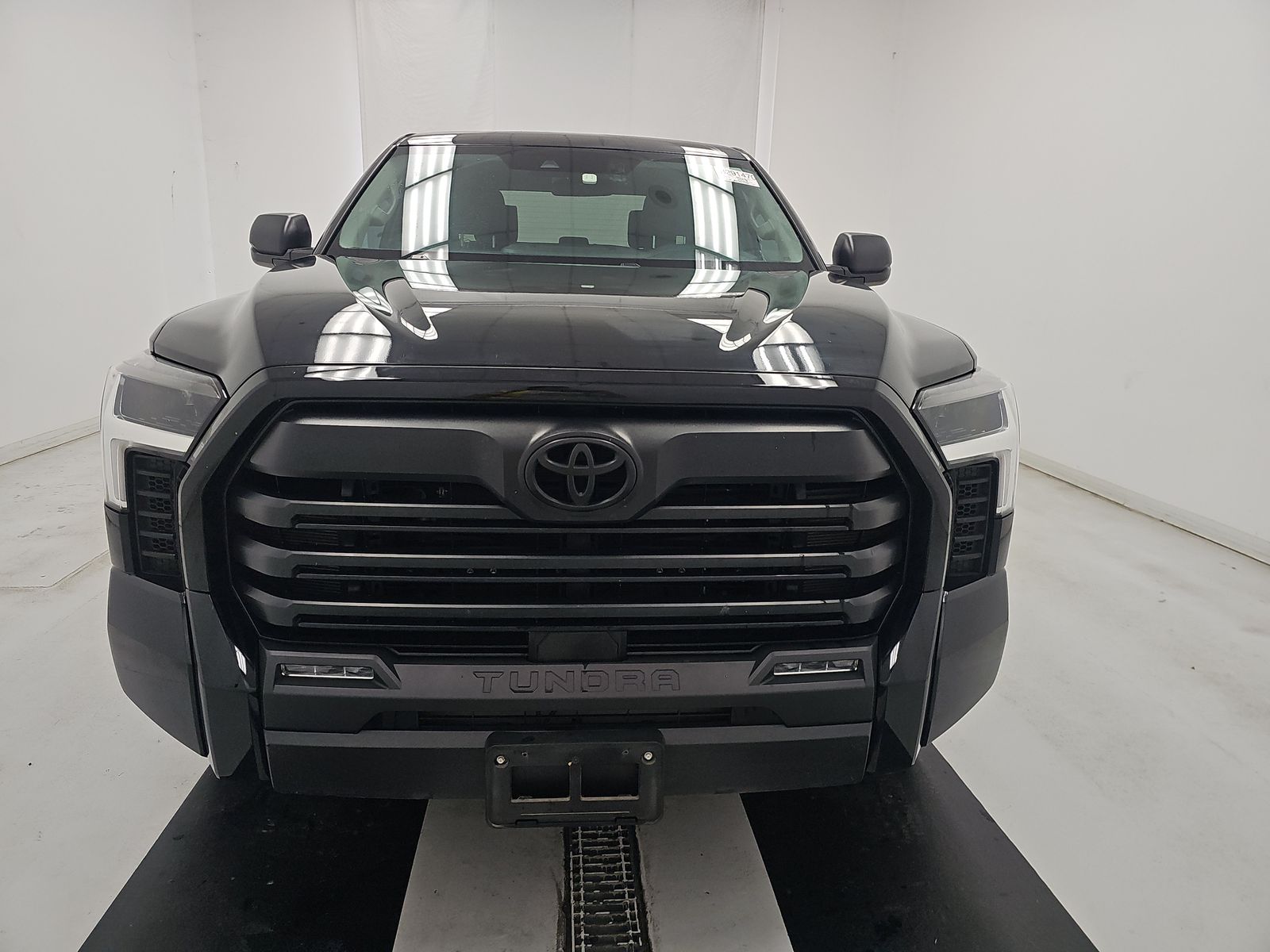 2024 Toyota Tundra SR5 AWD