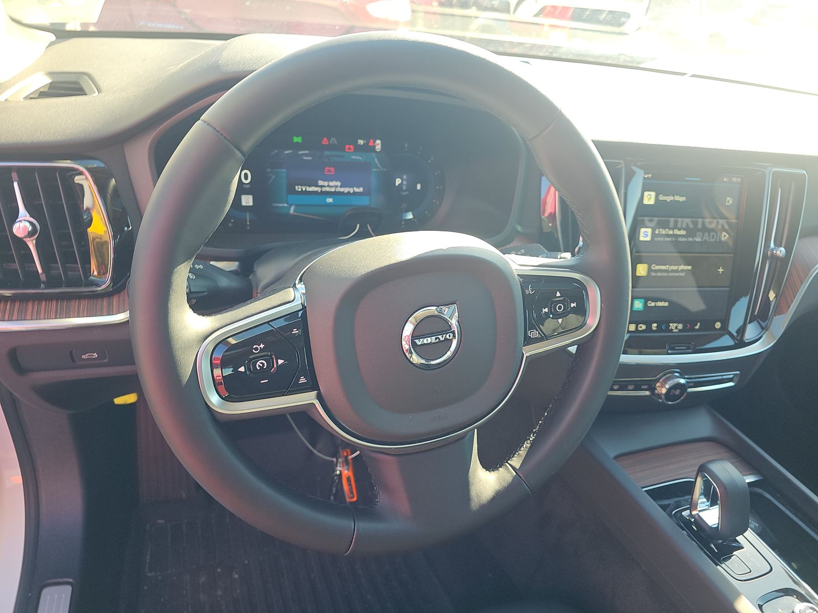 2025 Volvo S60 B5 Plus AWD