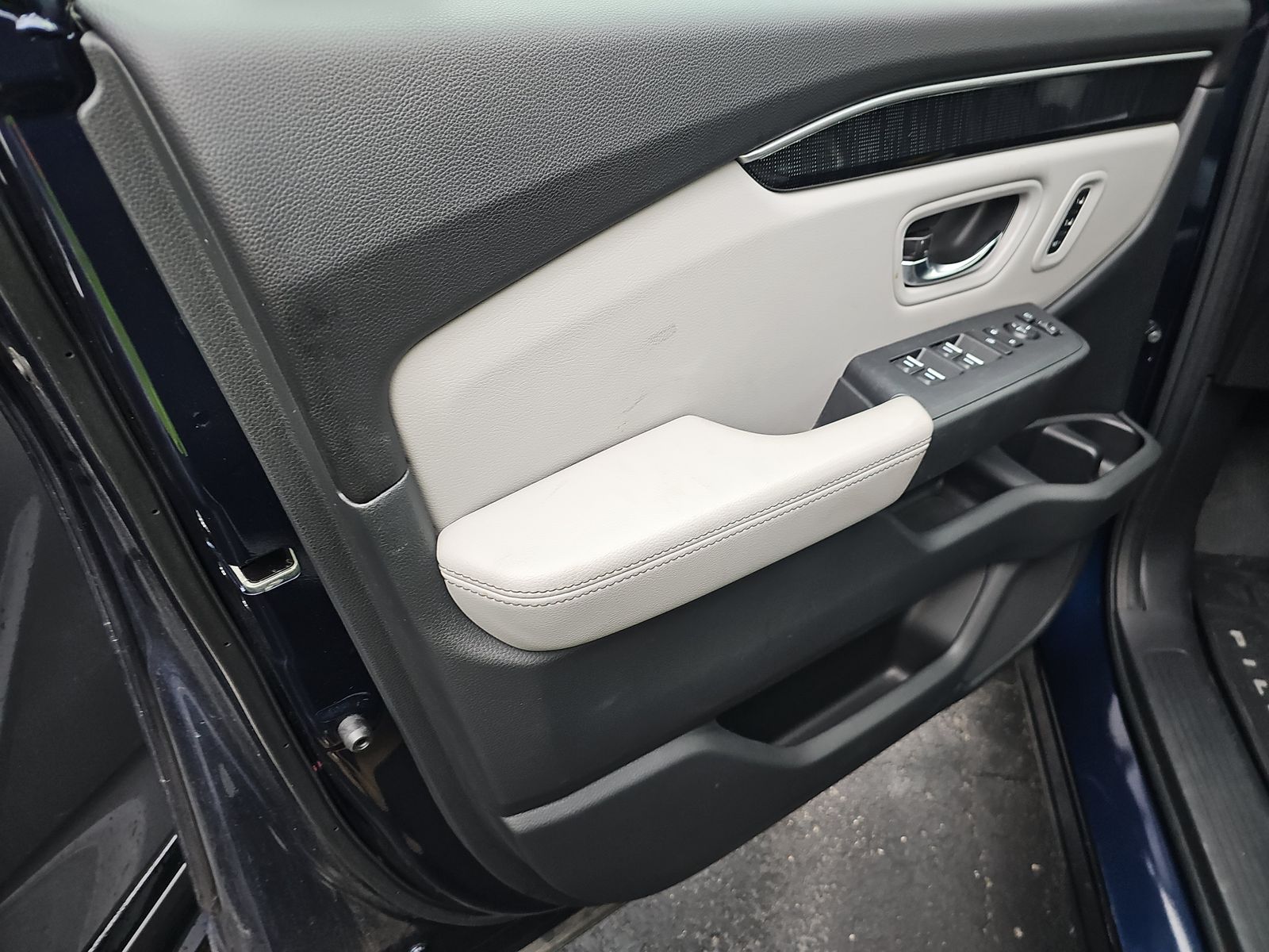 2023 Honda Pilot Elite AWD