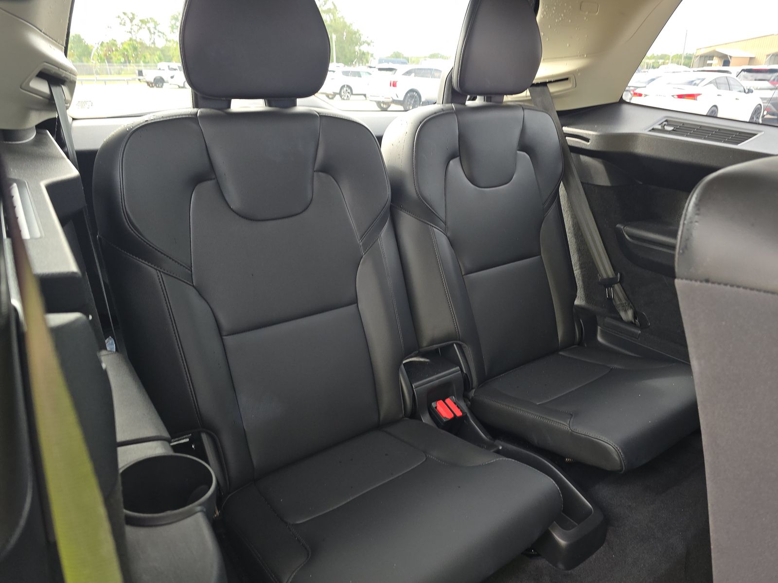 2025 Volvo XC90 B5 Core AWD