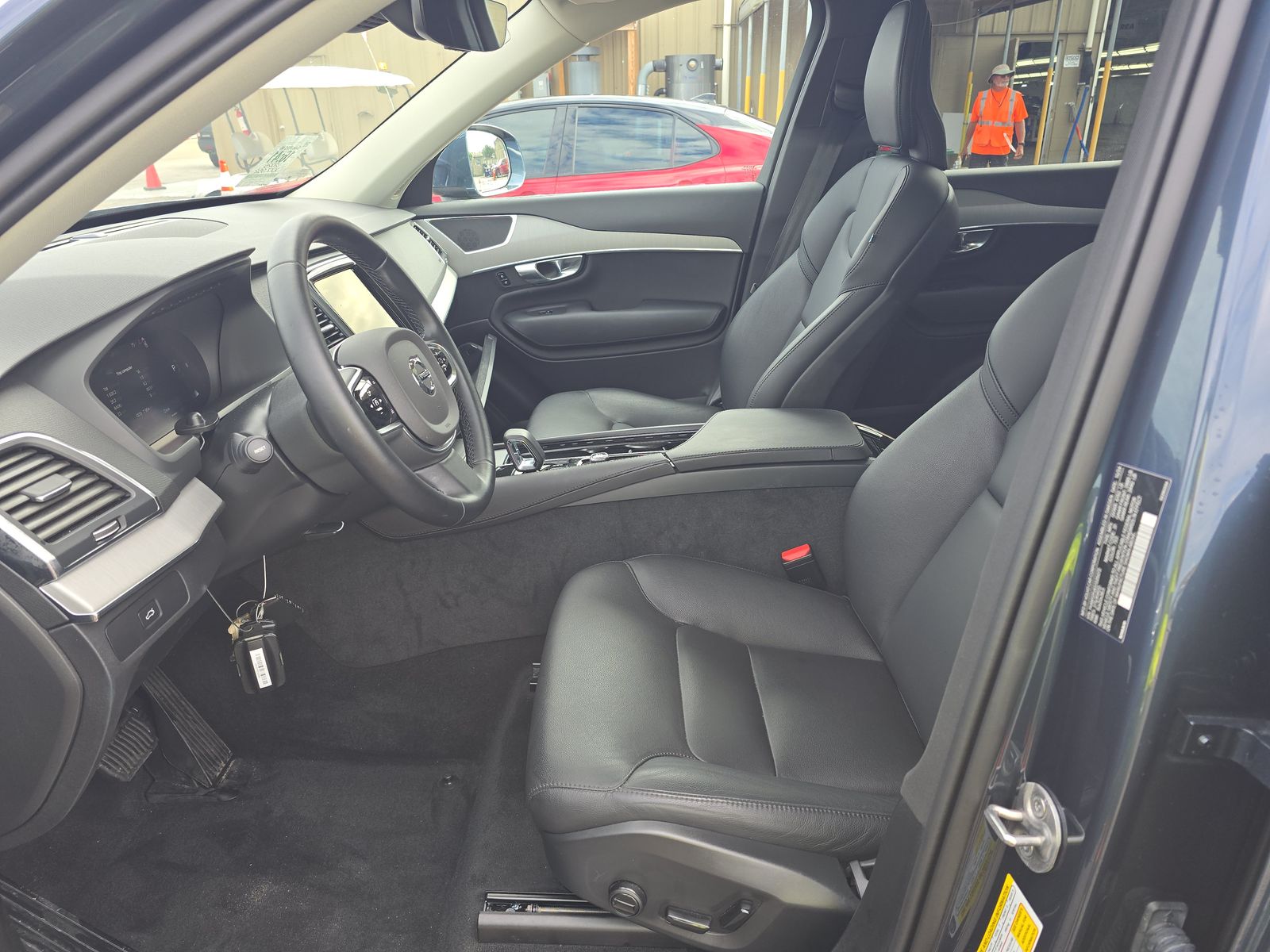 2025 Volvo XC90 B5 Core AWD