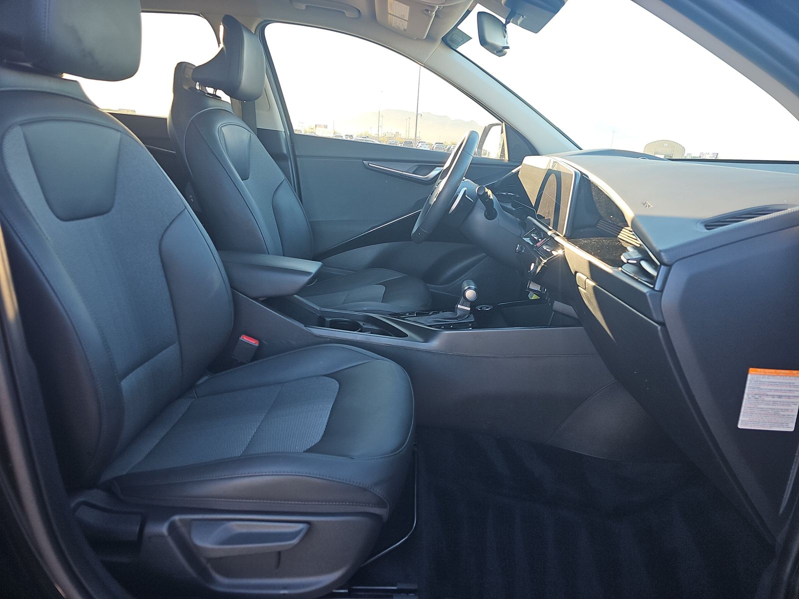 2024 Kia Niro EX Touring FWD