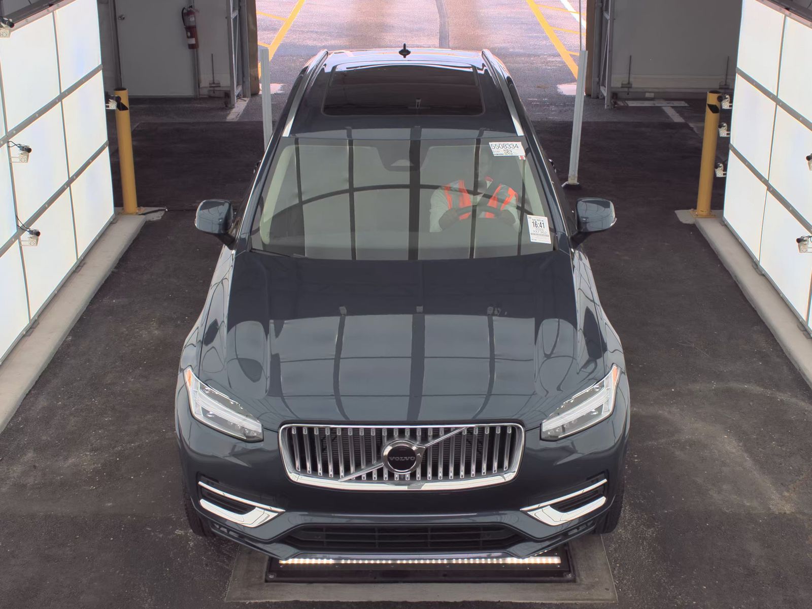 2025 Volvo XC90 B5 Core AWD