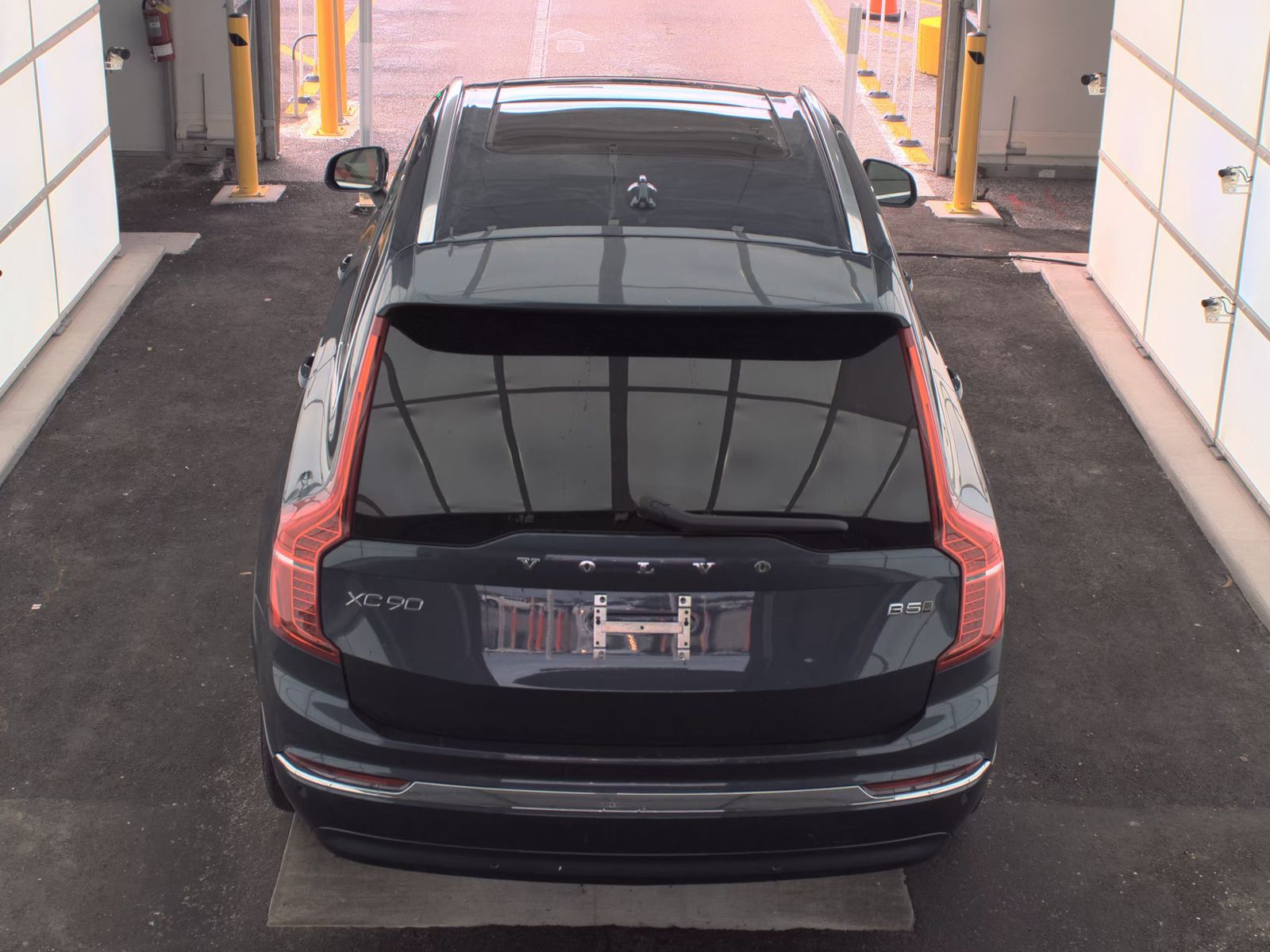 2025 Volvo XC90 B5 Core AWD