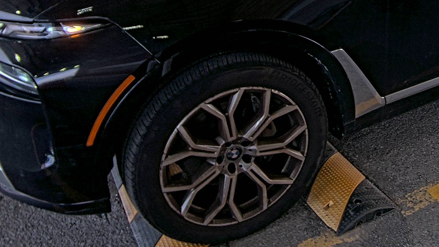 2025 BMW X7 xDrive40i AWD