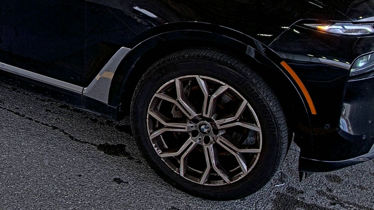 2025 BMW X7 xDrive40i AWD