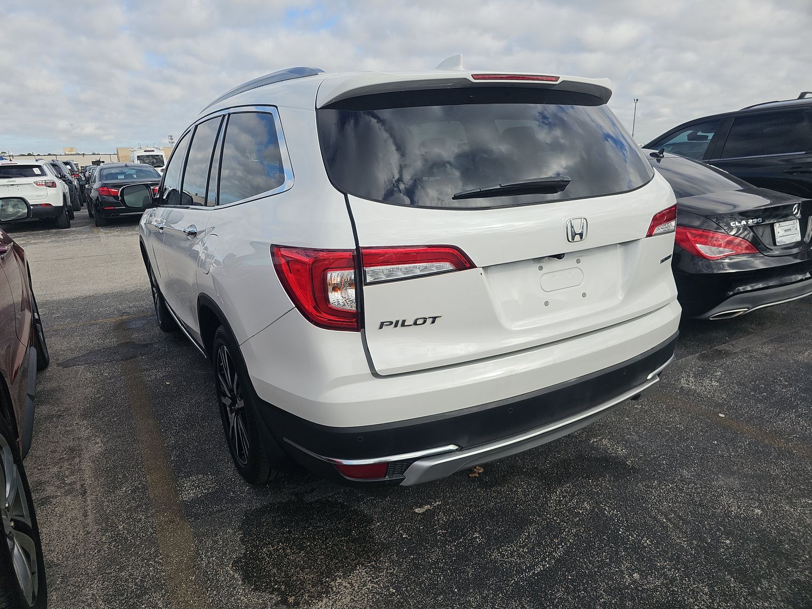 2021 Honda Pilot Touring FWD