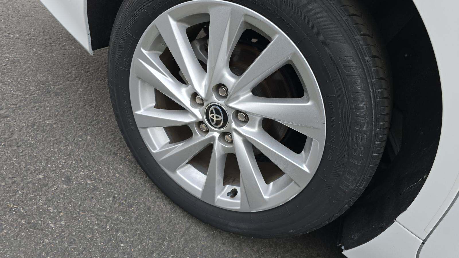 2024 Toyota Camry LE FWD