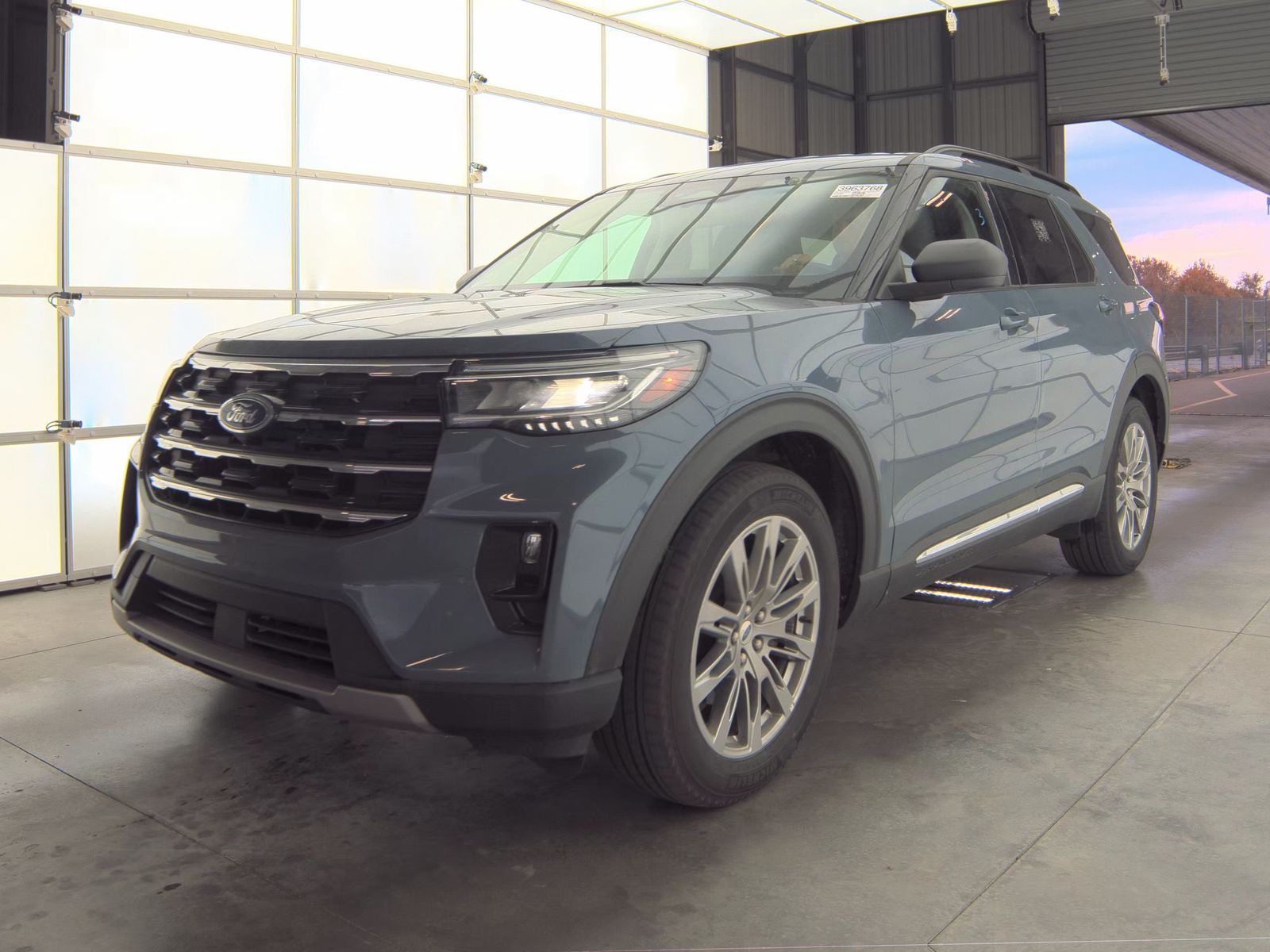 2025 Ford Explorer Active AWD